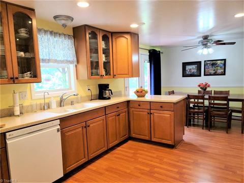 1340 Johnson Rd, King, NC 27021 photo 5