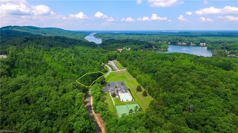 235 Harborgate Dr, Denton, NC 27239 photo 1