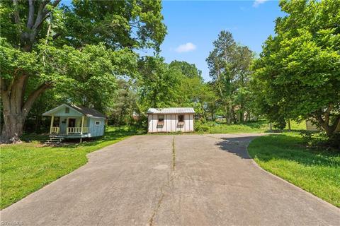 404 Harmon Dr, Eden, NC 27288 photo 8