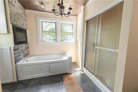 404 Harmon Dr, Eden, NC 27288 photo 24