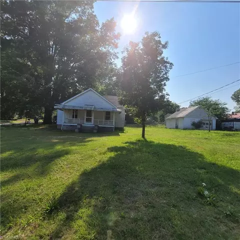 2250 Weamont St, Winston Salem, NC 27107
