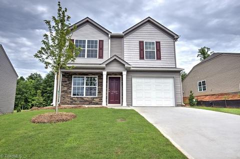 113 Carriage Cove Cir #2, Mocksville, NC 27028