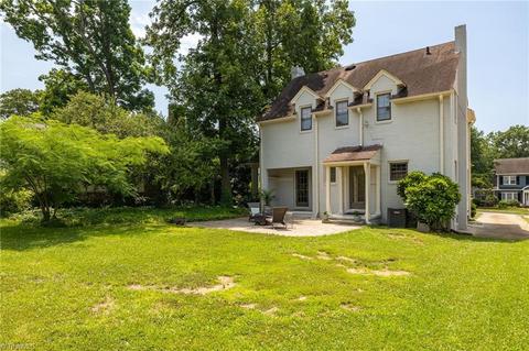 636 Colonial Dr, High Point, NC 27265 photo 27