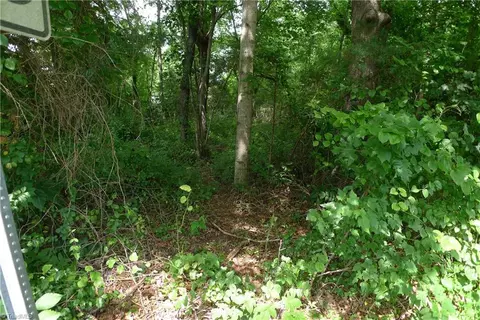 109 Arlington Ave N, Jonesville, NC 28642