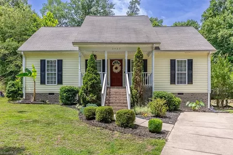 3403 Courtland St, High Point, NC 27265