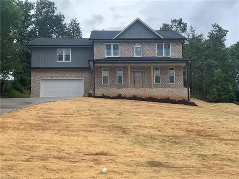 133 Saddlewood Ct, Thomasville, NC 27360