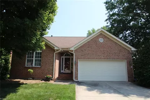 1321 Whitworth Ct, Kernersville, NC 27284