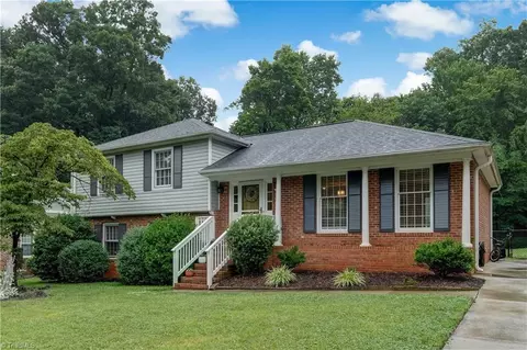 1008 Elderwood Pl, Greensboro, NC 27410