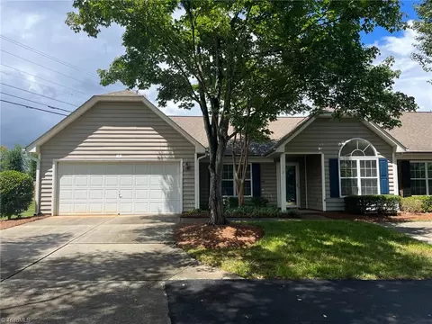 7 Shelburne Ct, Greensboro, NC 27455