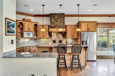 6262 Lake Front Rd, High Point, NC 27263 photo 12