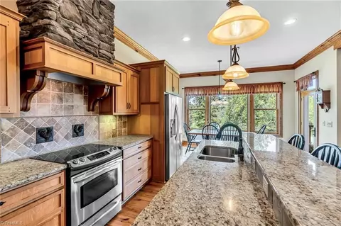 6262 Lake Front Rd, High Point, NC 27263 photo 16