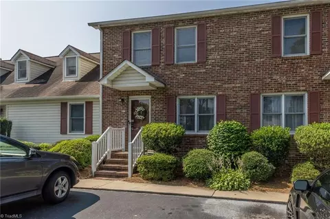 736 Salem St #2, Thomasville, NC 27360