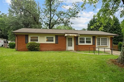 3704 Mosby Dr, Greensboro, NC 27407