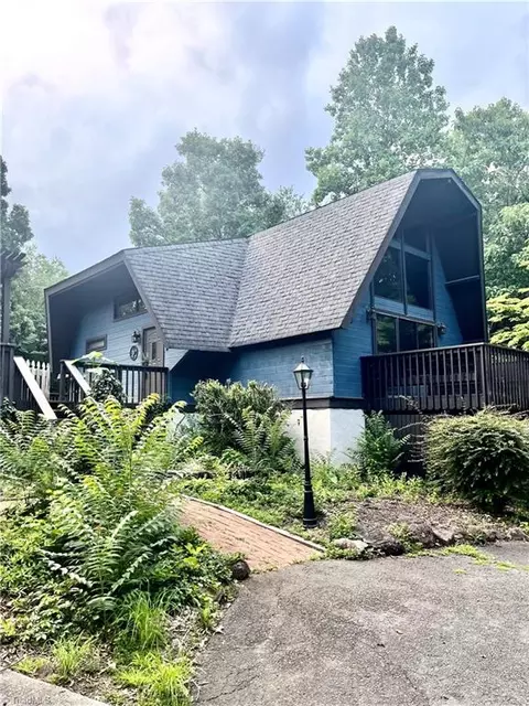 1310 Fenimore St, Winston Salem, NC 27103