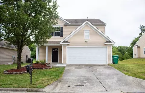 789 Avalon Springs Ct, High Point, NC 27265
