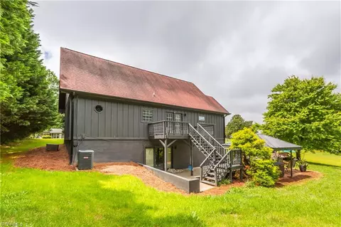 933 Dodson Mill Rd, Pilot Mountain, NC 27041 photo 49