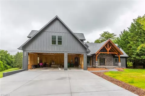 933 Dodson Mill Rd, Pilot Mountain, NC 27041 photo 46