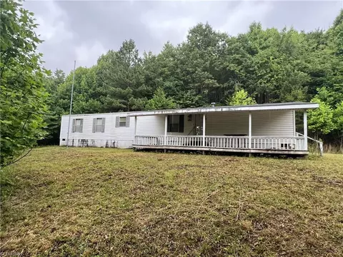 831 Cherry Crest Dr, Cana, VA 24317