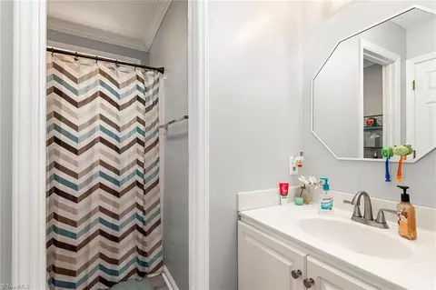 3908 Cedar Crest Ln, High Point, NC 27265 photo 33