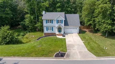3908 Cedar Crest Ln, High Point, NC 27265 photo 41