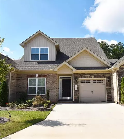 805 Chariot Sq #LOT 32, Winston Salem, NC 27127