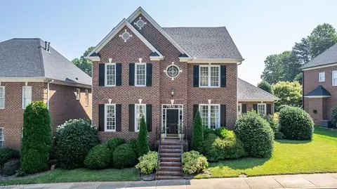 5004 Bearberry Pt, Greensboro, NC 27455