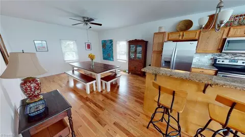 1001 Mitchell St, Mount Airy, NC 27030 photo 8