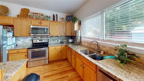 1001 Mitchell St, Mount Airy, NC 27030 photo 9