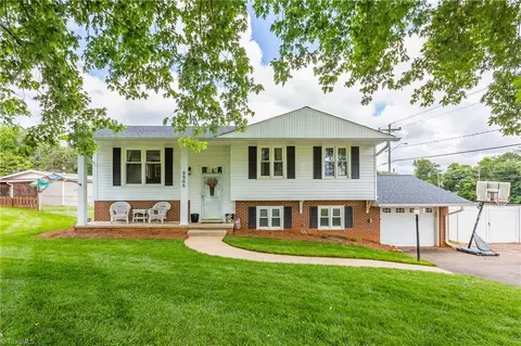 3505 Shirley St, Walkertown, NC 27051