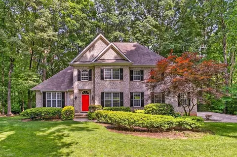 5510 Faye Dr, Greensboro, NC 27410
