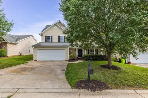 5843 Sunny Ridge Trl, Clemmons, NC 27012