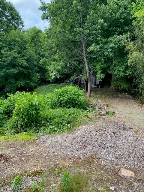 202 Grove Way, Millers Creek, NC 28651