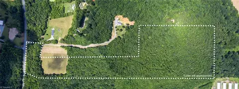 000 S Us Highway 220 Alt, Seagrove, NC 27341
