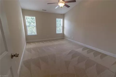 3514 Pebblestone Ln, High Point, NC 27265 photo 9
