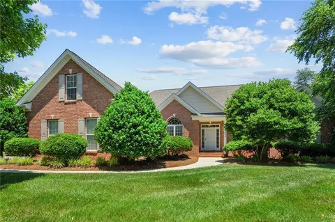 8404 Point Oak Dr, Colfax, NC 27235