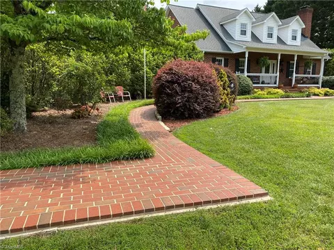2784 Slate Rd, King, NC 27021 photo 4