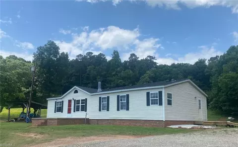 1254 Congo Rd, Wilkesboro, NC 28697