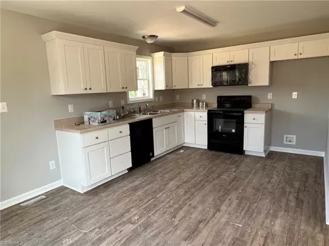4688 Edge Farm Ln, Trinity, NC 27370 photo 18