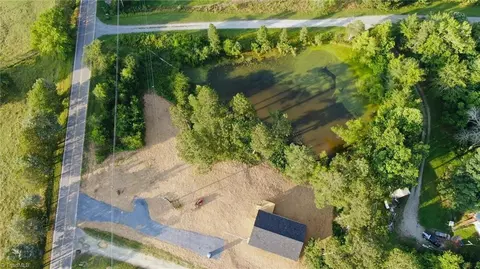 4688 Edge Farm Ln, Trinity, NC 27370 photo 7