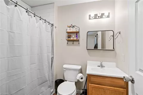 1146 Wayside St, High Point, NC 27260 photo 14