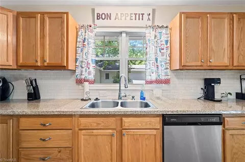 1146 Wayside St, High Point, NC 27260 photo 19