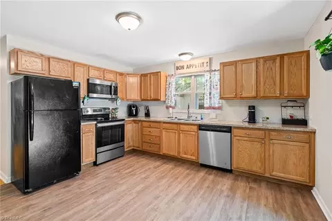 1146 Wayside St, High Point, NC 27260 photo 16