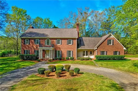 821 Bobbit Rd, Mocksville, NC 27028