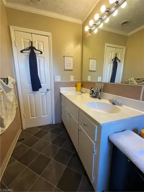 427 Blessing Dr, Dobson, NC 27017 photo 28