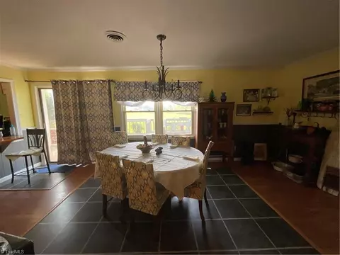 427 Blessing Dr, Dobson, NC 27017 photo 8