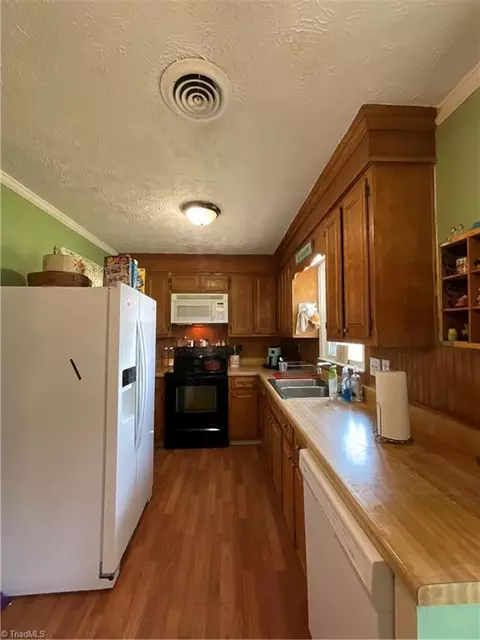 427 Blessing Dr, Dobson, NC 27017 photo 14