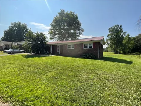 427 Blessing Dr, Dobson, NC 27017 photo 49