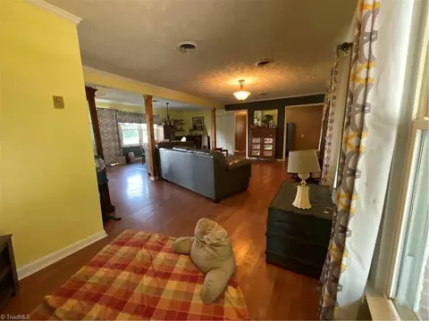427 Blessing Dr, Dobson, NC 27017 photo 4