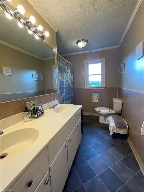 427 Blessing Dr, Dobson, NC 27017 photo 25