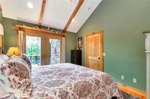 302 Doe Run, Purlear, NC 28665 photo 15